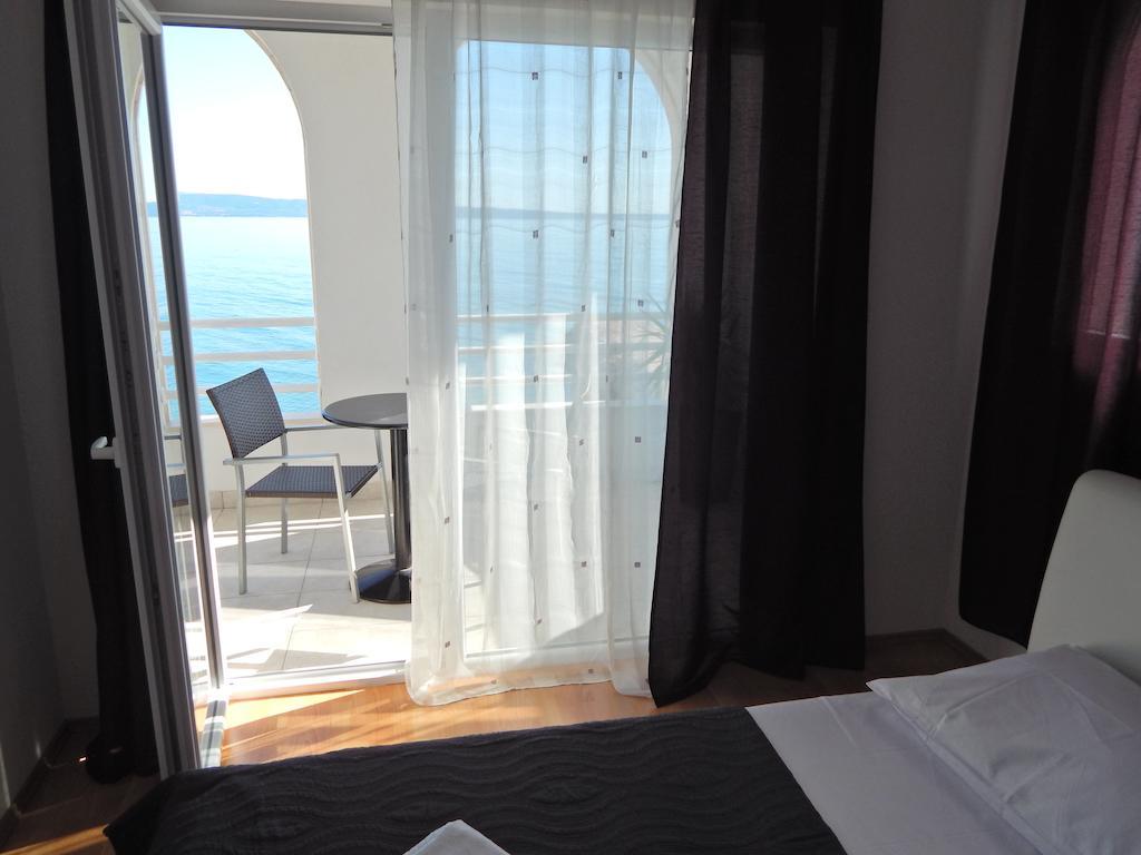 Sea Star Apartments Подстрана Номер фото
