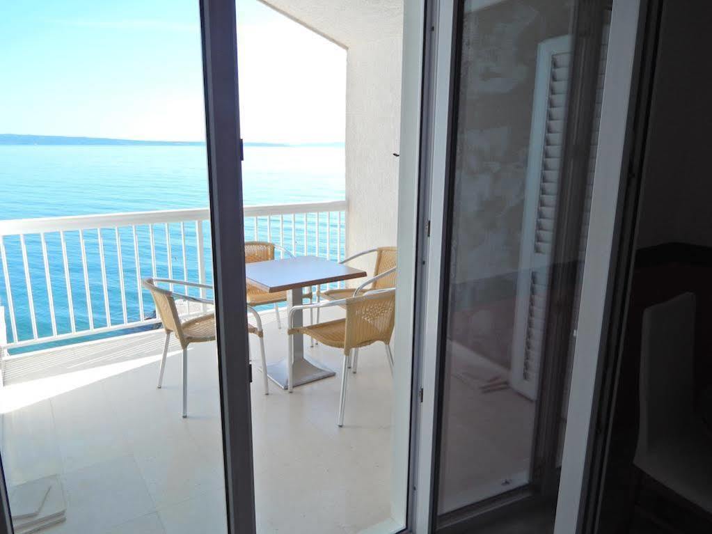 Sea Star Apartments Подстрана Экстерьер фото